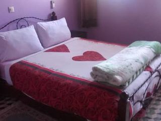 Touraghine Hotel & Cafe