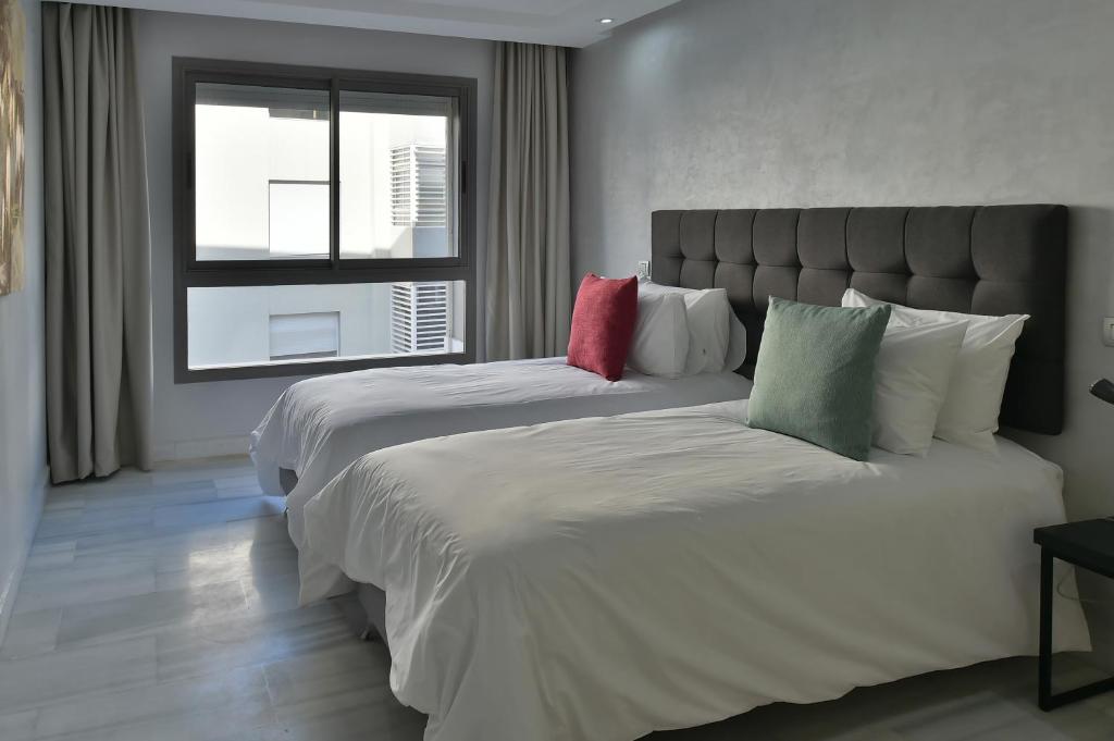 Le Yacht Suites Hotel Casablanca 02