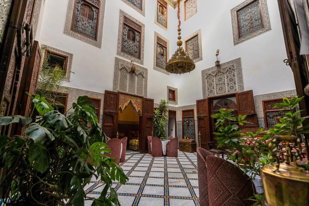 Riad Dar Chrifa – Luxury Escape