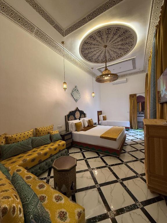 Riad Jnane Fes Medina & Luxury Palace Fès 02
